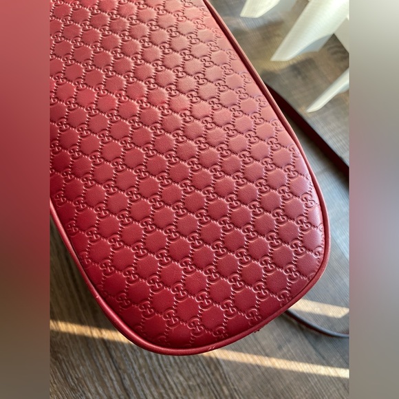 Gucci microguccissima mini dome crossbody bag - Picture 9 of 16